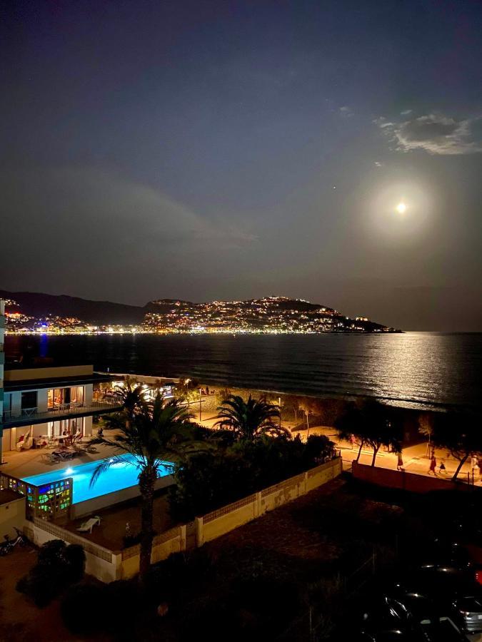 Studio Roses Beach Exterior foto
